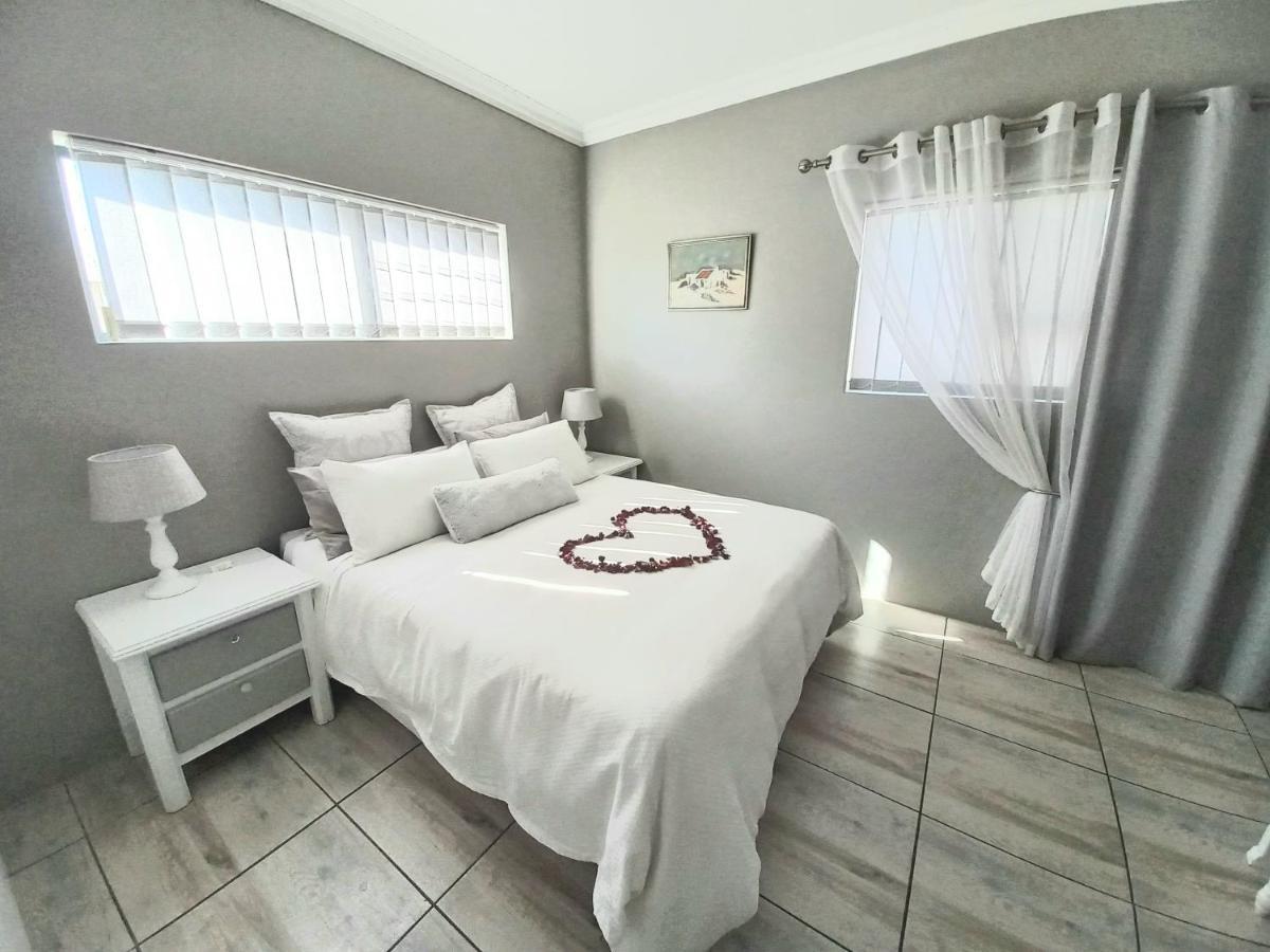 Bel-Posto, Langebaan Exterior foto